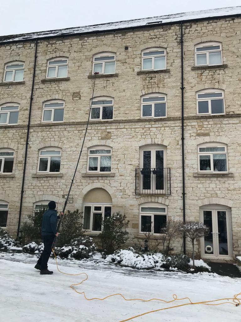 Window Cleaning in the winter